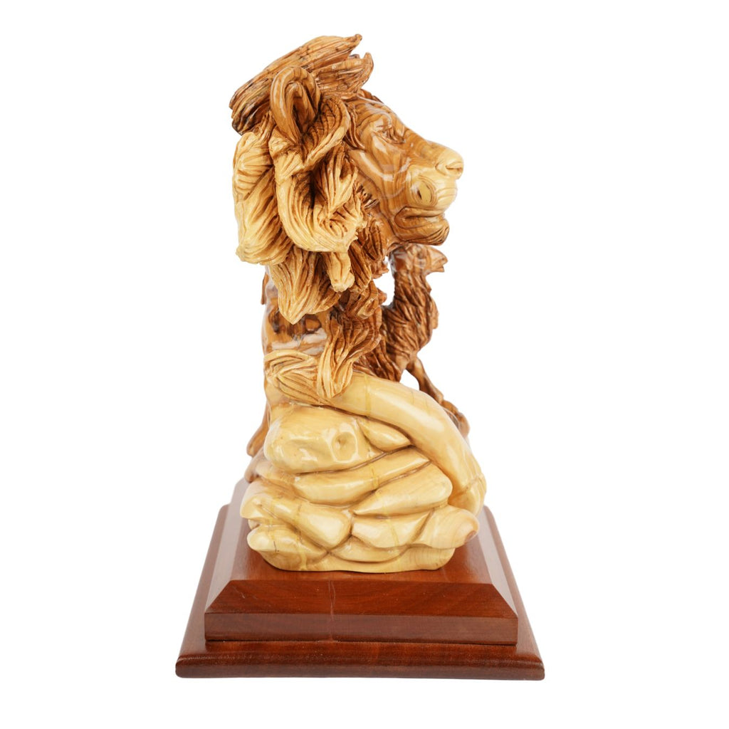 Hand-carved sculpture "Lion and Lamb" – symbol of peace, made of olive wood (30 cm)-3